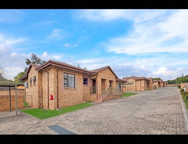 2 BEDROOM APARTMENT FOR SALE IN FERNDALE